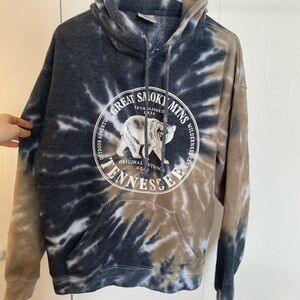 Great Smokey Mountain Tie-Dye Hoodie Bear Graphic